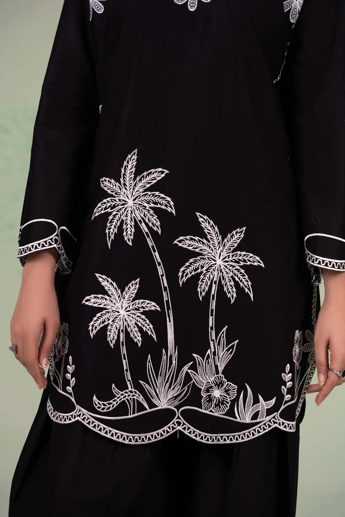 BLACK Beauty Embroided 2 PCs