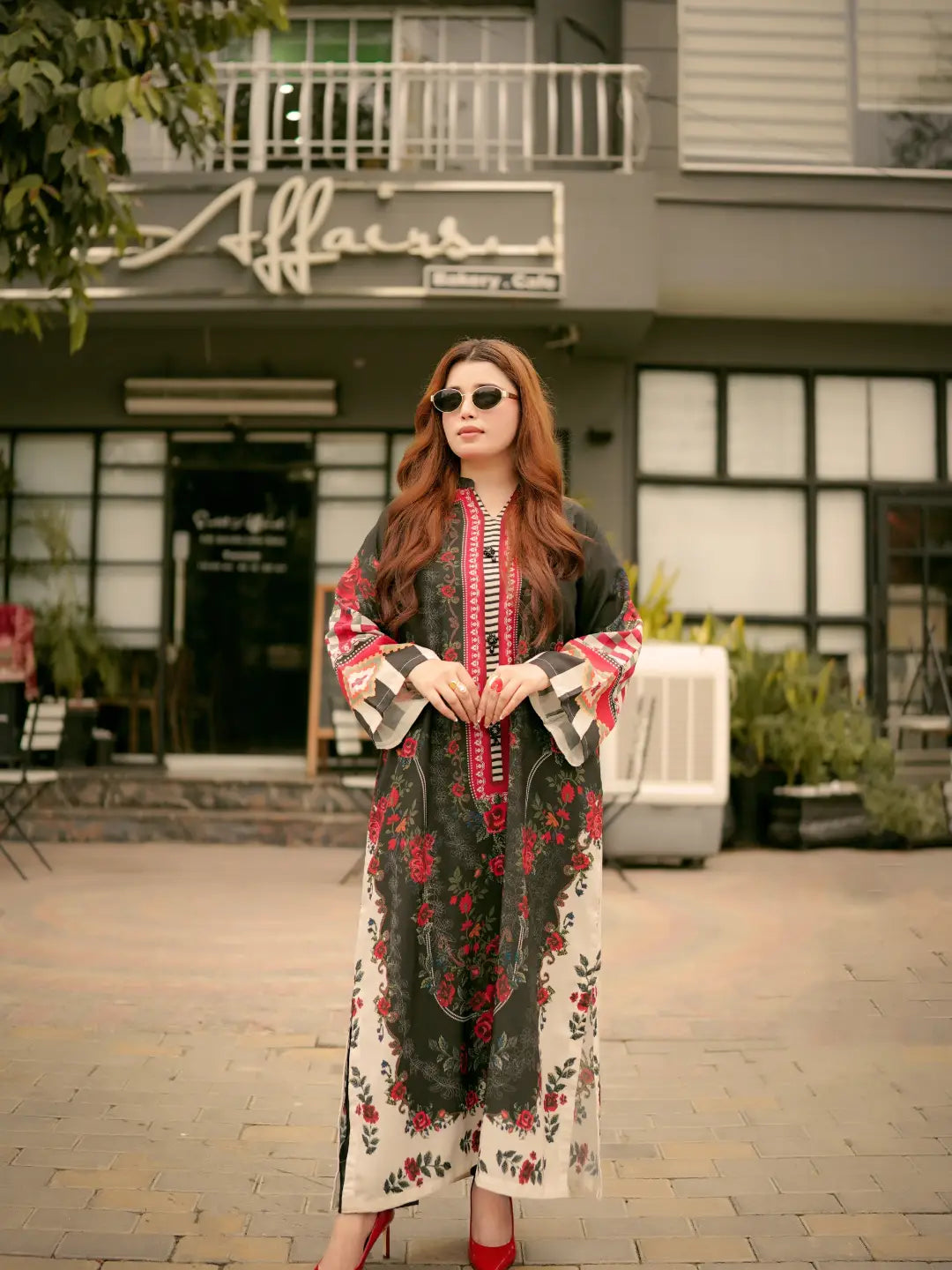 Noir Blossom Silk Kaftaan 2 PCs