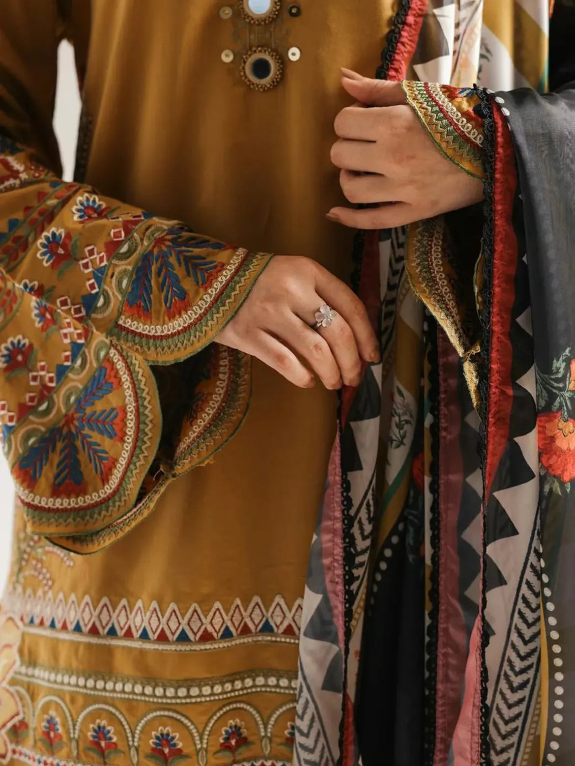 Sundas Embroided 3 PCs