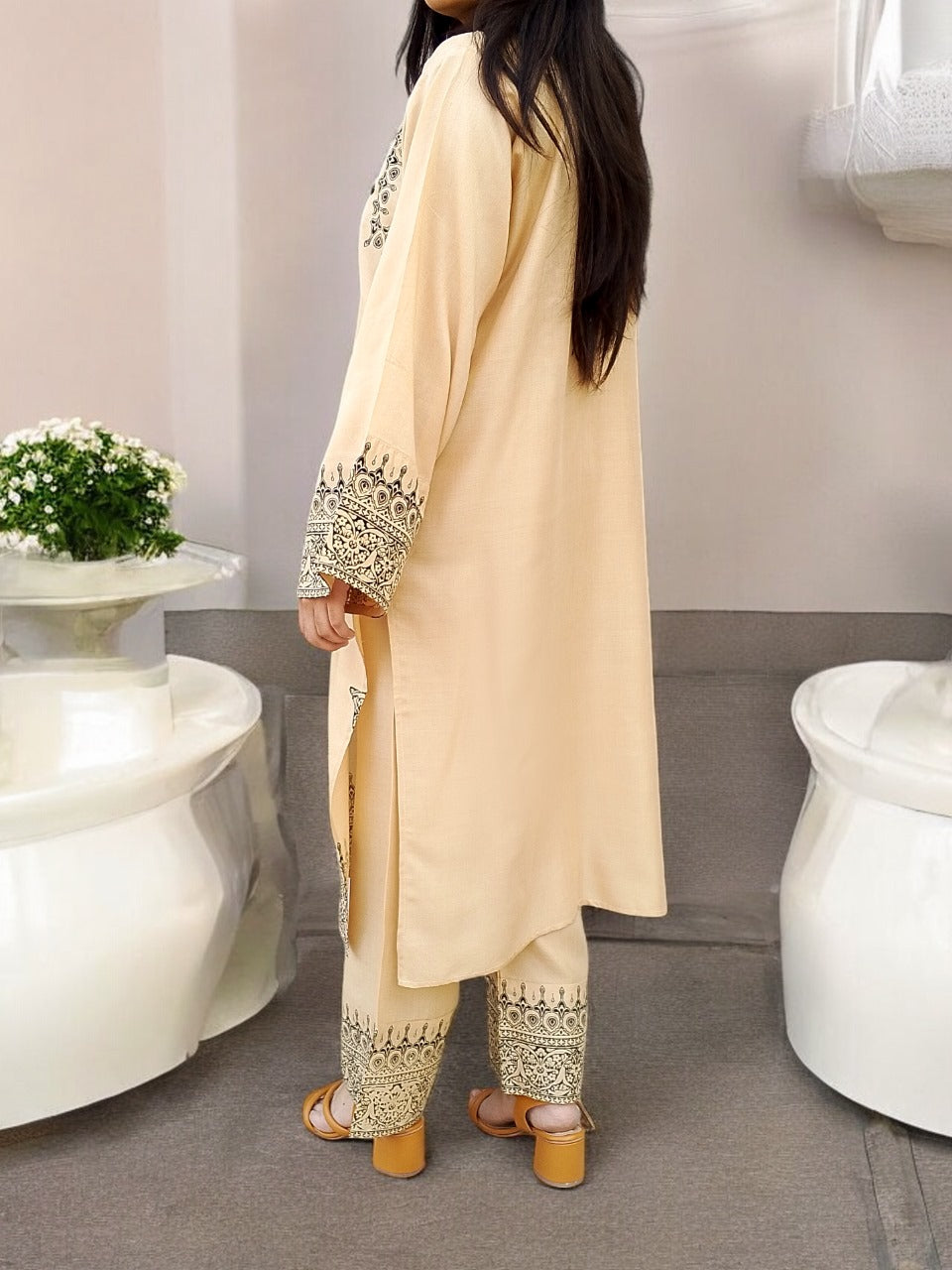 Zarwish Hand Work (Stitched 2 Pcs)