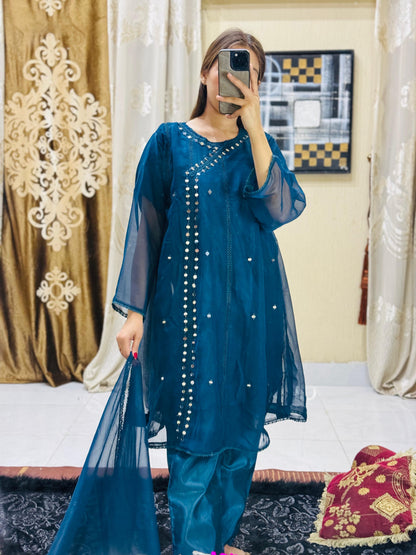 Mahnoor  ( Stitched 3 Pcs )