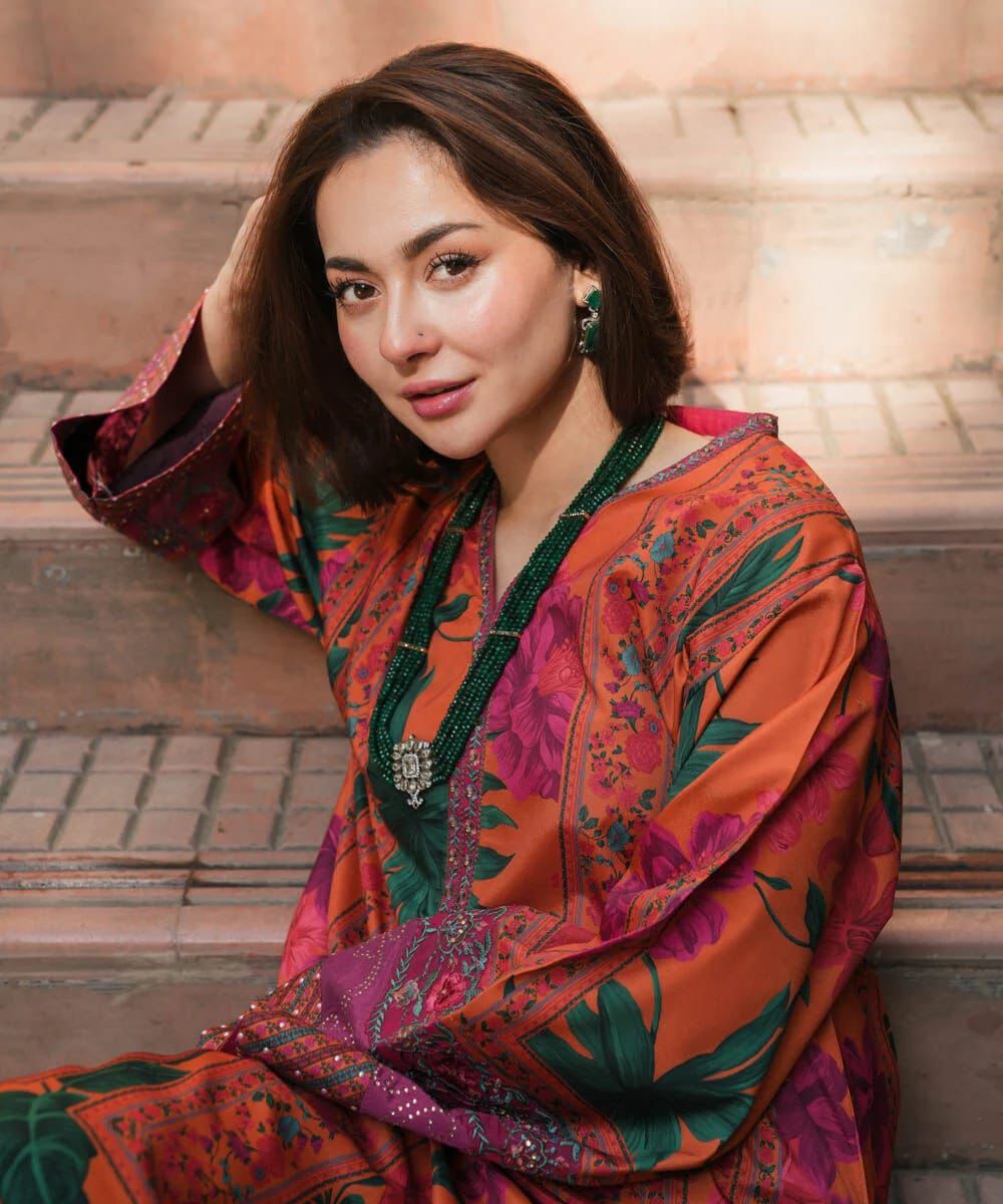 Hania Amir (Printed 2 PCs)