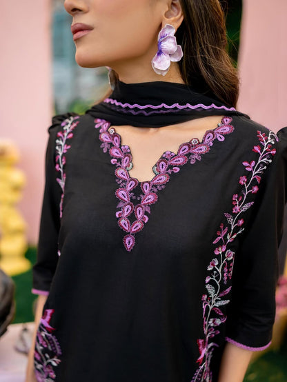 Kainat Embroided 2 PCs
